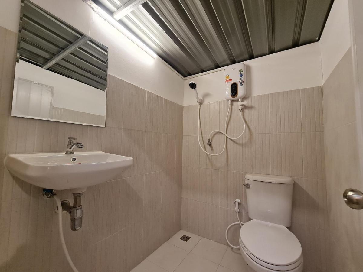 Sb Inn Пхетбури Экстерьер фото